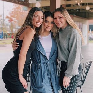 Meet your Posher, Emily